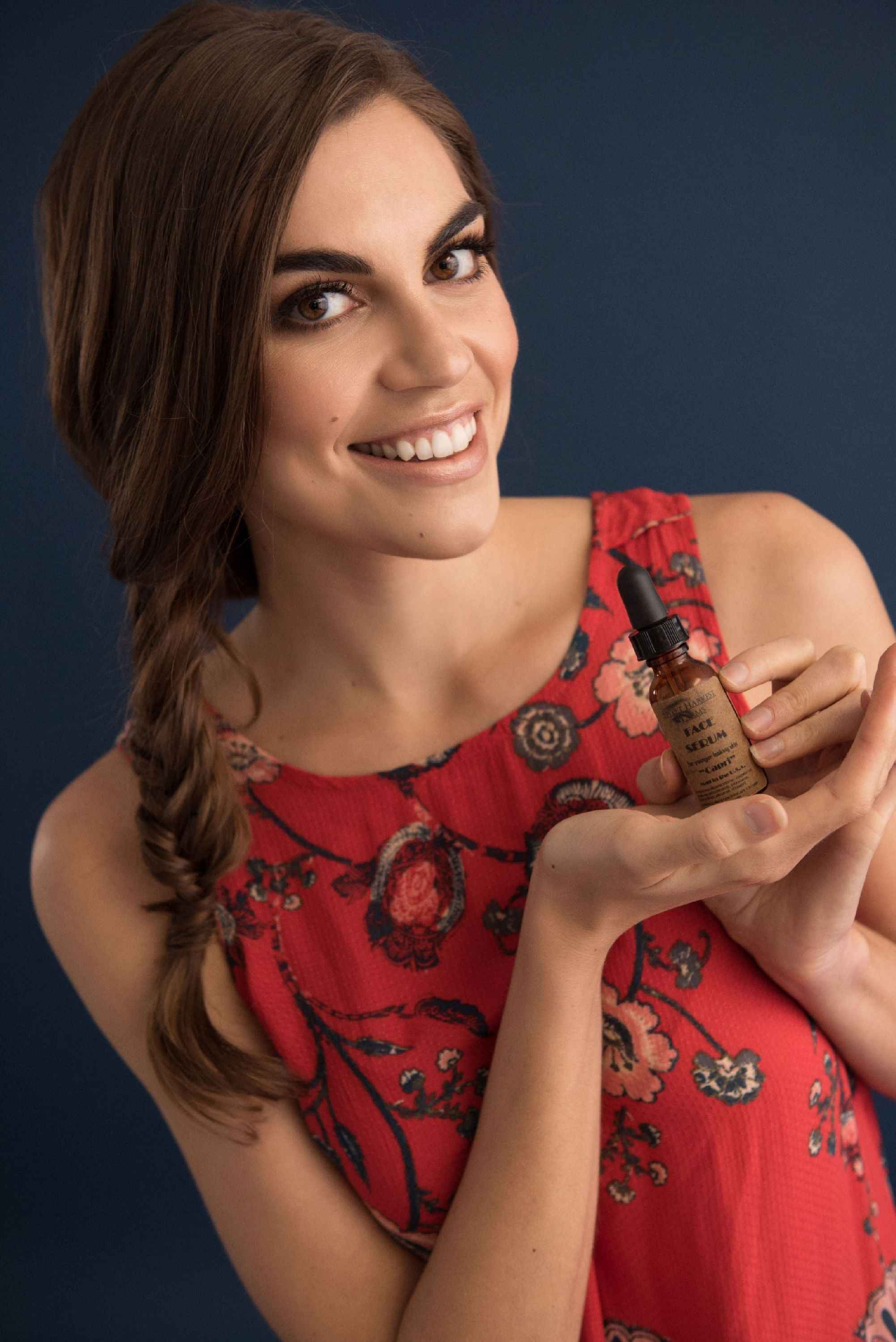 Organic Face Serum for Younger Looking Skin - Anti-Aging Formula