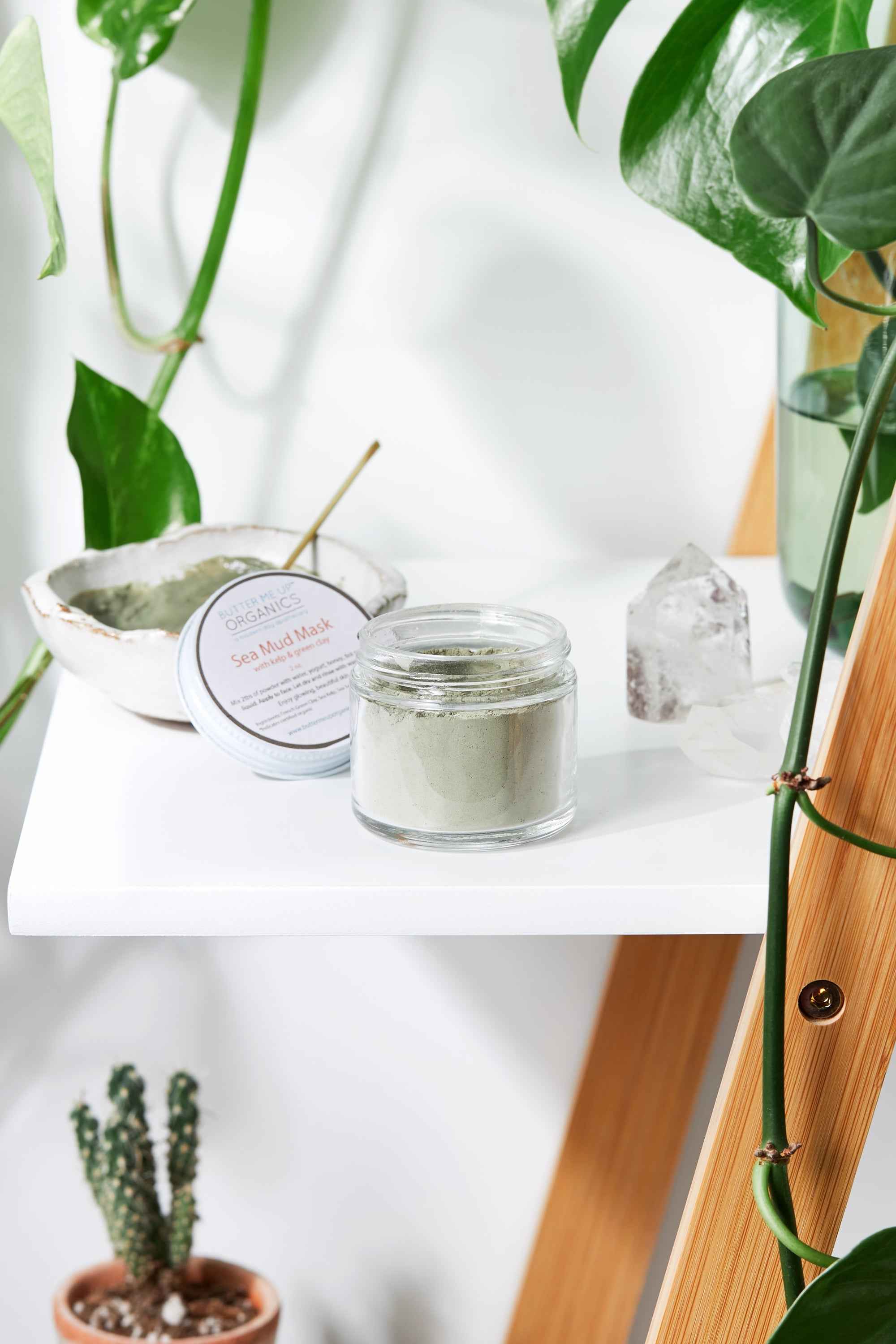Sea Mud Mask with French Green Clay and Kaolin Clay for Nourished Skin
