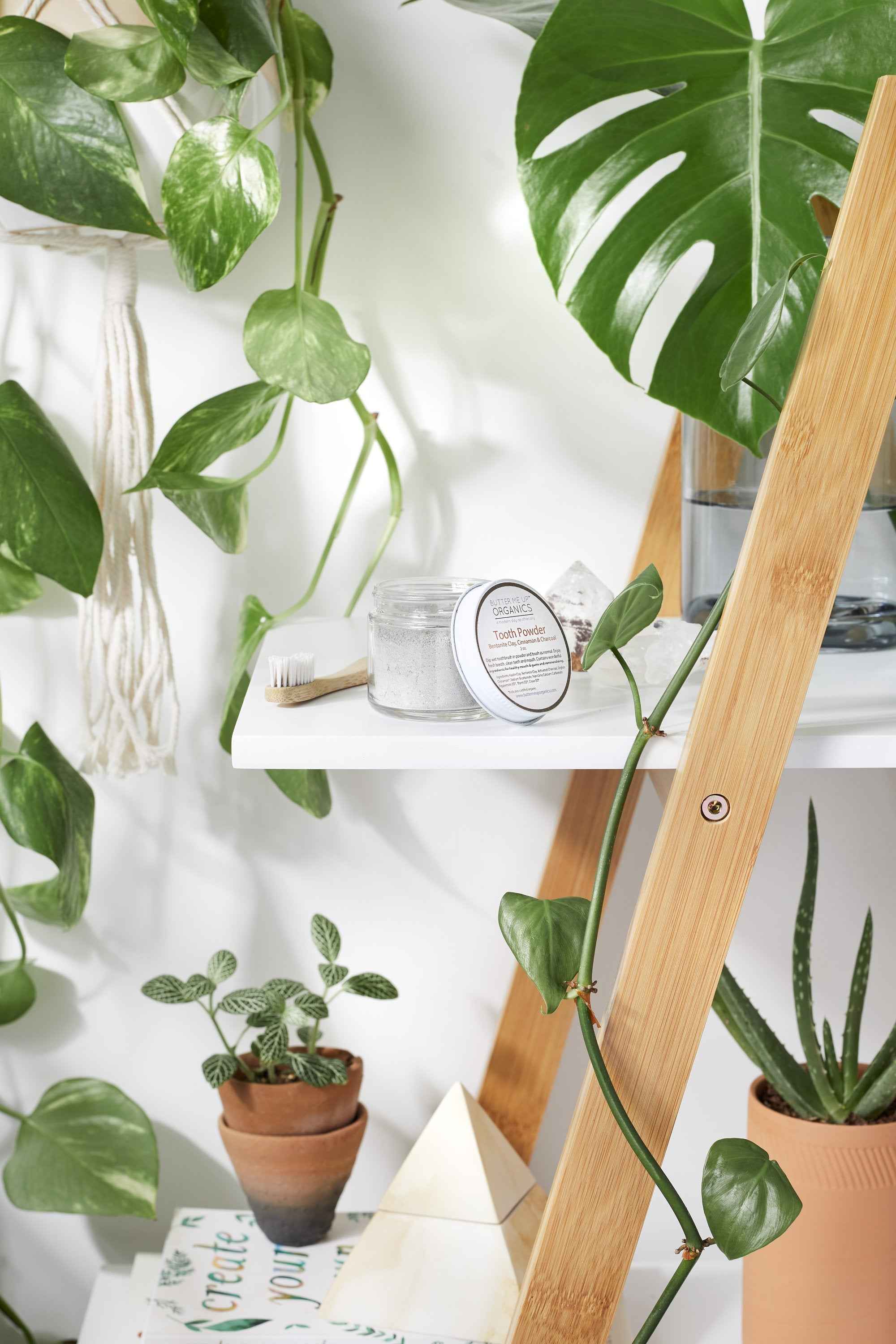 Organic Tooth Powder - Natural Toothpaste for Healthier Teeth