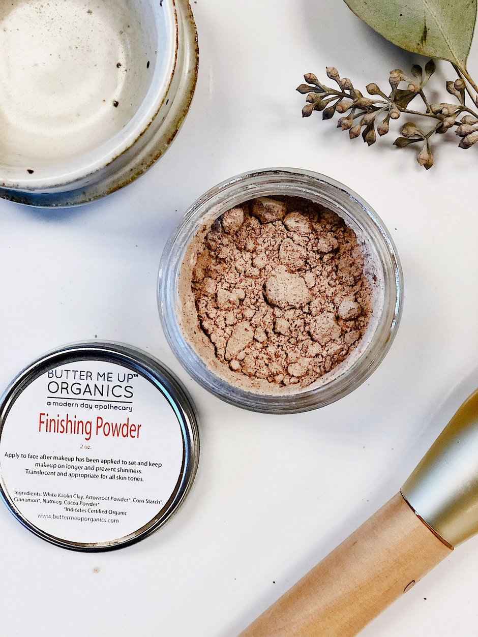 Organic Finishing Powder for Flawless Facial Setting