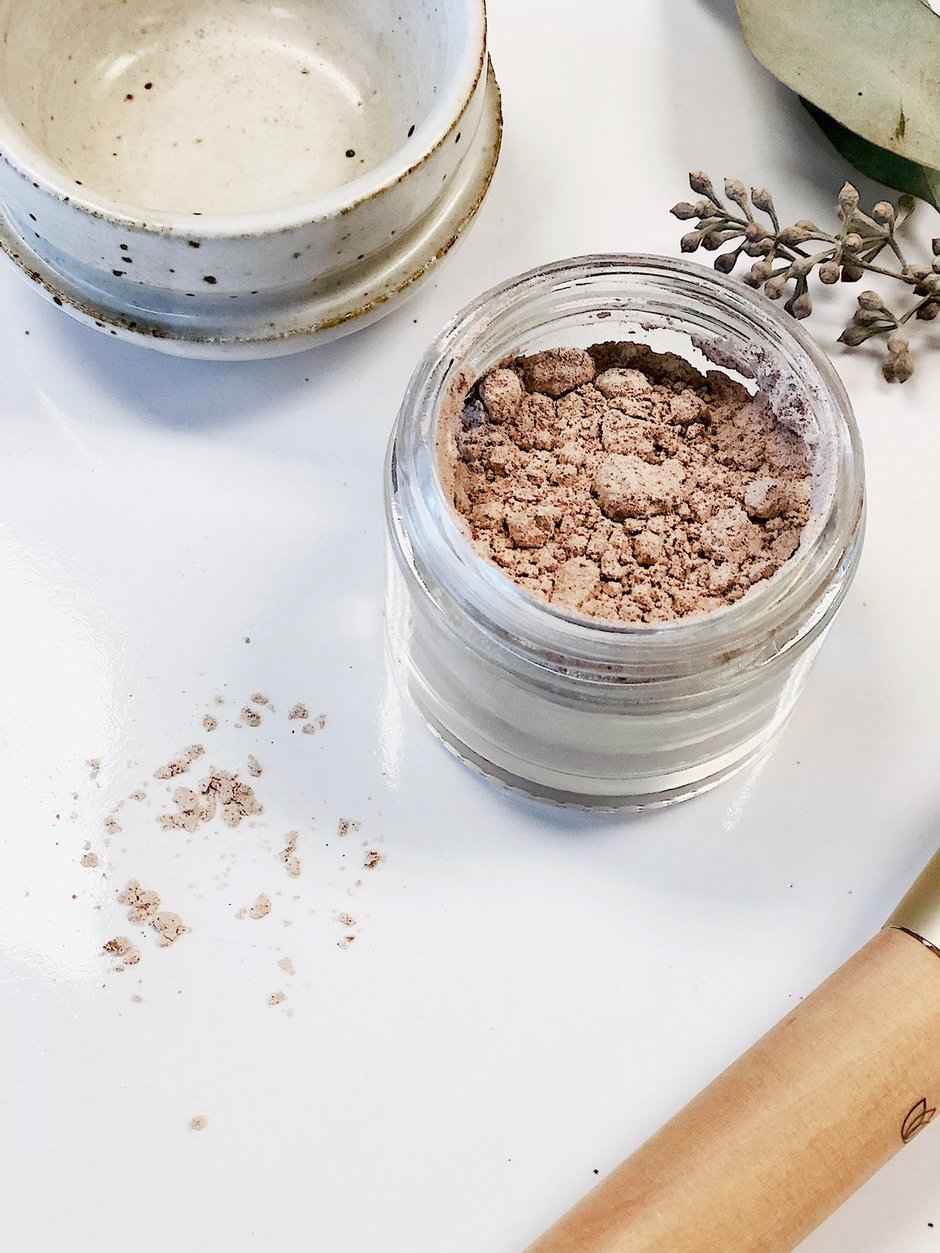 Organic Finishing Powder for Flawless Facial Setting
